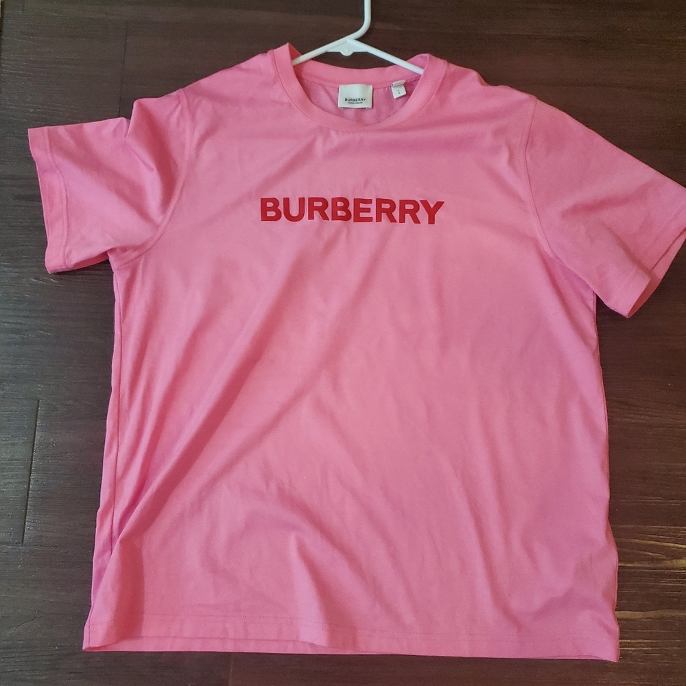 Burberry Margot Logo Print T-Shirt - Picture 10 of 11
